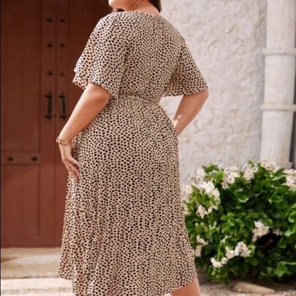 Beige Dot Print Butterfly Sleeve Belted  A line - Dress - Picture 8 of 10